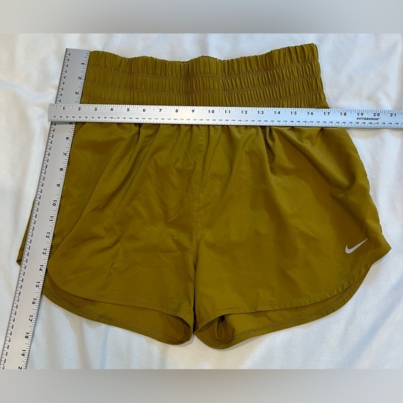 Nike Bronze/Gold Athletic Shorts Performance High Rise Thick Waist Sz L - Picture 8 of 9